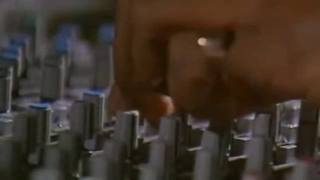 2012.03.13📺Pete Burns interview (Waterman discussing 'You Spin Me Round' The One Show) смотреть онлайн