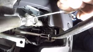 Опель Зафира Б поиск стуков и смазка шлицов на рулевой колонке