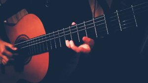 Poviseni andantino GITARA