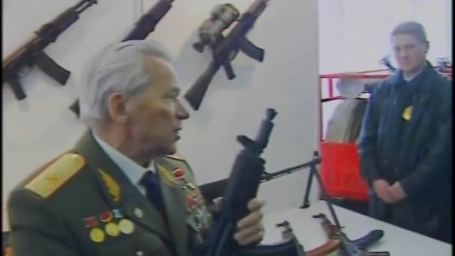 КАЛАШНИКОВ.Человек и автомат.
