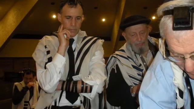 Brit at Beth JACOB Yoav ben HARAV Naftaku Yerachm смотреть онлайн