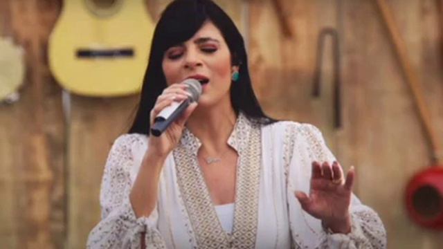 Fernanda Brum - Cura - Me смотреть онлайн