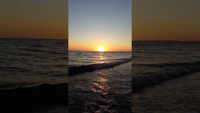 Крым Саки. Закат на море. смотреть онлайн