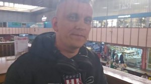 Обед на зеленом базаре на втором этаже в Алматы.