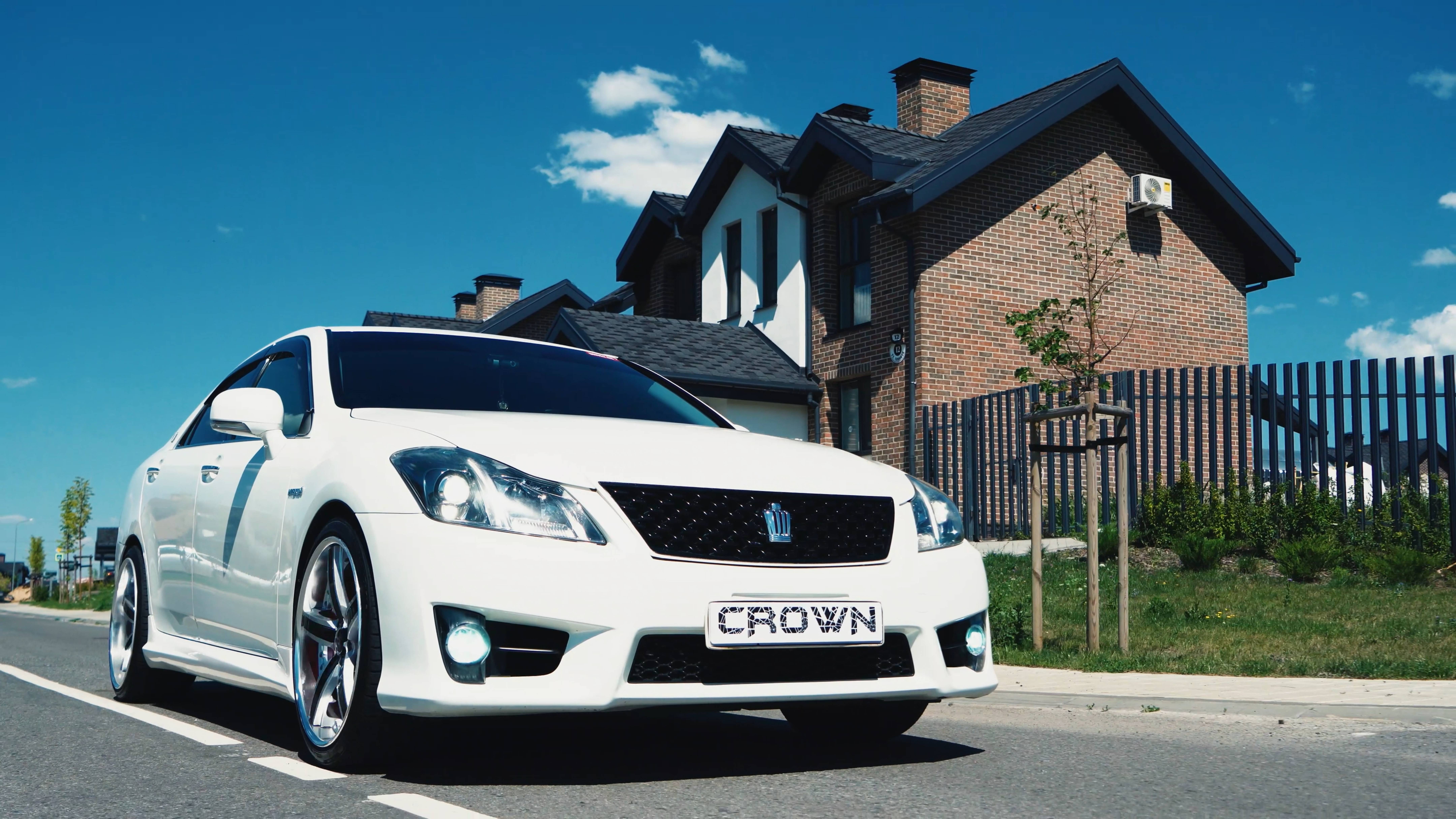 Toyota Crown Athlete 204