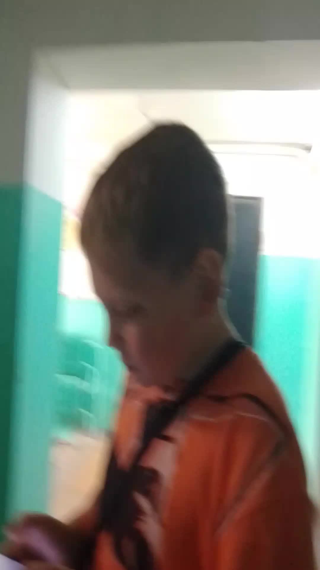 алек