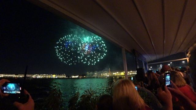 Салют в Питере 9 сентября 2023г смотреть онлайн