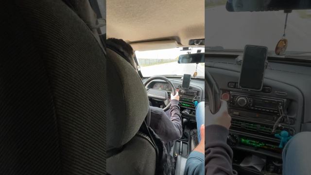 учусь ездить на машине 1 часть