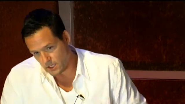 Celebrity Liar - Josh Hopkins VS Brian Van Holt смотреть онлайн