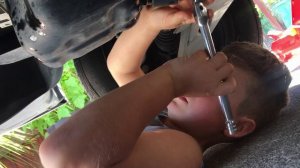 Смена моторного масла на Мазда Демия 2006 от семилетнего автомеханика