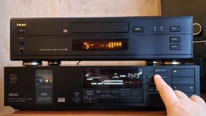 AKAI GX-R88  предтоповая дека в линейке 1984 -87 год.