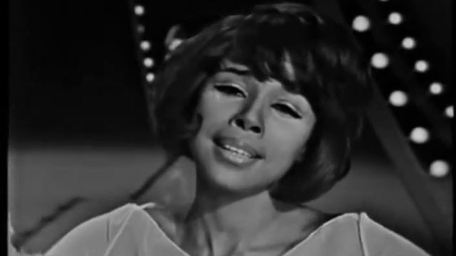 Quiet Nights sung by Diahann Carroll смотреть онлайн