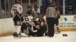 Lewis Buckman vs Matt Towalski EPL fight 16-9-09