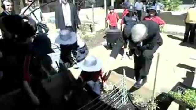 Australian opposition leader gets peace in the life from Dalai Lama - ABC 091204 смотреть онлайн