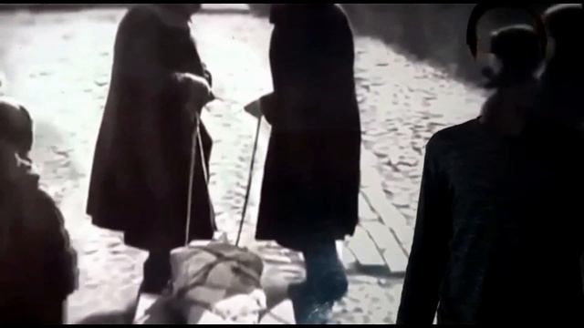 Алексей Сурков "Защитник Сталинграда", исполняет Артур Цой.