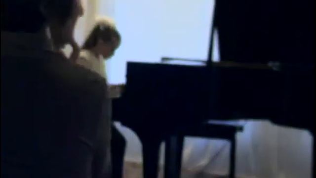 Кирсанова Елена 1 кл Цильхер У гномов смотреть онлайн