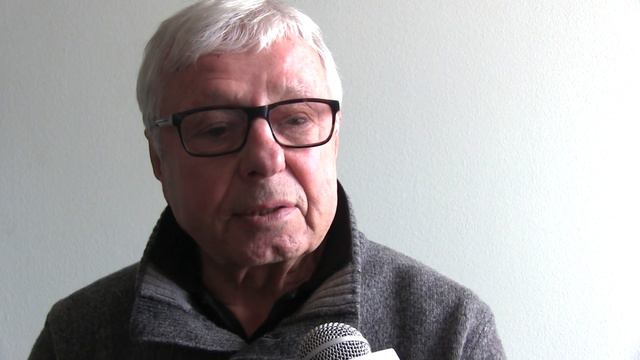 Luděk Bukač starší o problémech v mládežnickém hokeji смотреть онлайн