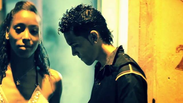 Mia f Massari - Latin Moon смотреть онлайн