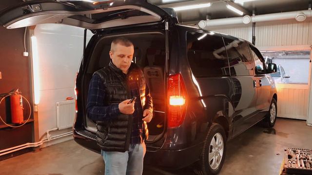 ⚫️⚪️ Hyundai Starex - электропривод багажника смотреть онлайн