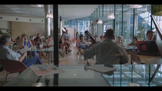 Extravagantia al T смотреть онлайн