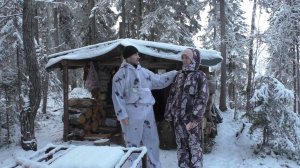 УШЛИ С ДОЧЕЙ В ТАЁЖНУЮ ИЗБУ (открыли капканы)