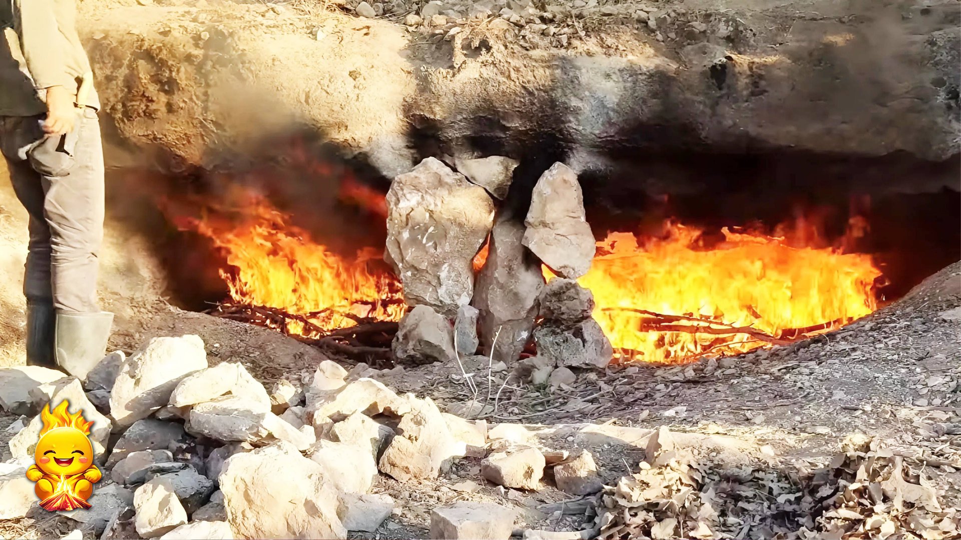 Пещера с помощью ОГОНЯ | Лагерь Бушкрафт | АСМР природа смотреть онлайн