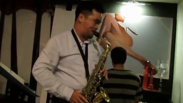 Vi do la em Saxophone смотреть онлайн