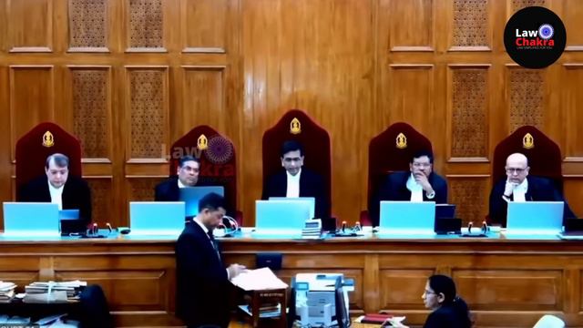 SC Issues Notice, Slams SBI; Mr. Salve We Rejects #lawchakra #supremecourtofindia #analysis