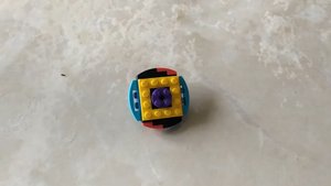 Волчок из лего