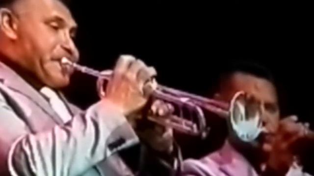 Brenda Ortega at the Quince Grandes de Nuevo Mexico Nov 21 2015 смотреть онлайн