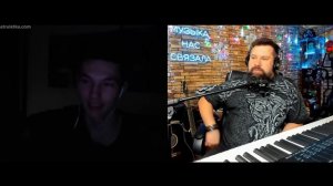 Учу Гитариста петь в Чат Рулетке  / Спел Егор Летов - Всё идёт по плану