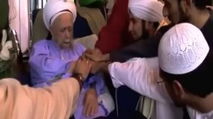 Habib Ali Al Jifri Visits Mawlana Shaykh Nazim al-Haqqani in Cyprus