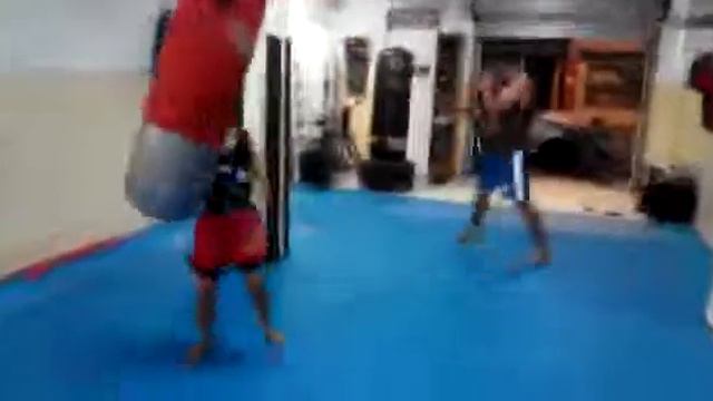 Lutador mirim Mateus Vicente no treino parte 2 смотреть онлайн