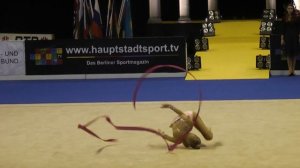 Berlin Masters 2013: Laura Jung with ribbon