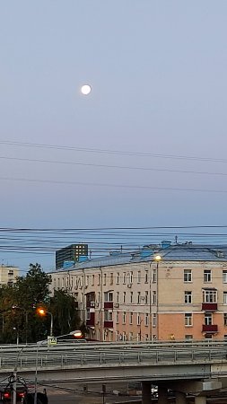 Раннее утро в Люберцах✨Полная луна и облака🌝☁️ 22.08.2024#Подмосковье#russia