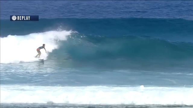 Sebastian Zietz vs. Jesse Mendes - Round Two, Heat 11 - Tahiti Pro Teahupo'o 2018 смотреть онлайн