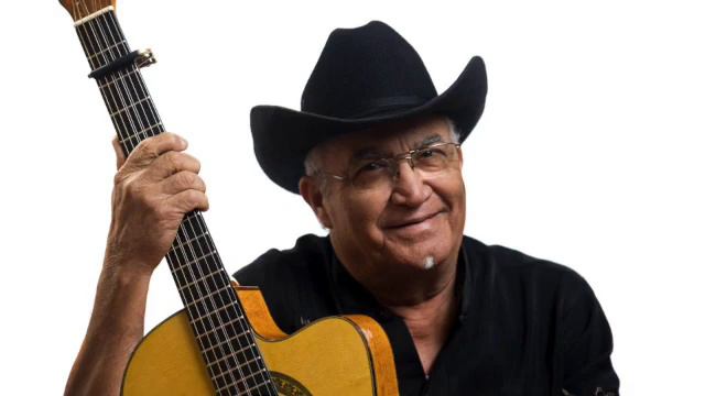 ELIADES OCHOA FEAT. RY COODER - EL CAMINO - CUBAN FOLK MUSIC смотреть онлайн