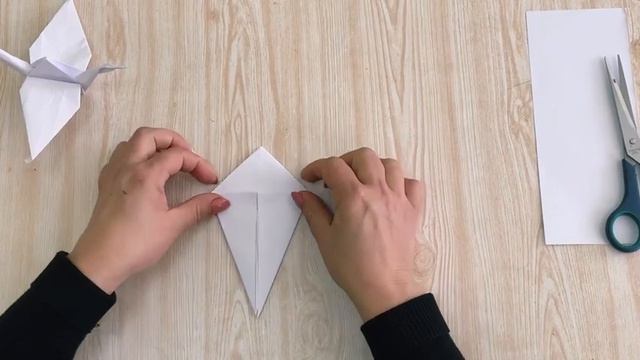 Мастер класс по изготовлению белых журавликов в память о жертвах Холокоста.