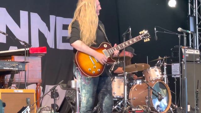 Joanne Shaw Taylor at Glastonbury 2023 смотреть онлайн