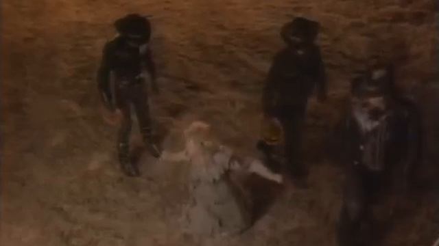 Bonnie Tyler - Holding Out For A Hero смотреть онлайн