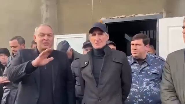 Кан Кварчия: Принадлежность к Амцахаре не гарантирует спокойную жизнь в Абхазии смотреть онлайн