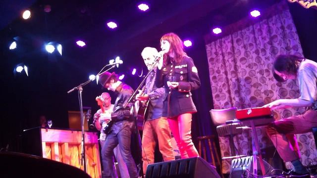 Carice van Houten in Club Calotte/Theater Bellevue Deel 2 смотреть онлайн