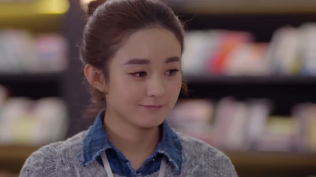 霸道總裁親自教小職員翻譯，兩人眼神一對視瞬間墜入愛河！🍑Chinese Dramas | 趙麗穎、張翰