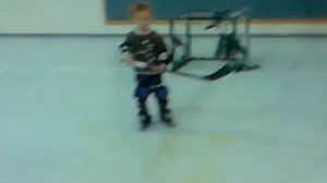 The smallest hockey player in the world 1