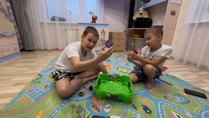 Распаковка волчков БейБлейд (BeYBLADE) Buster Xcalibur vc Cho-z Valkyrie