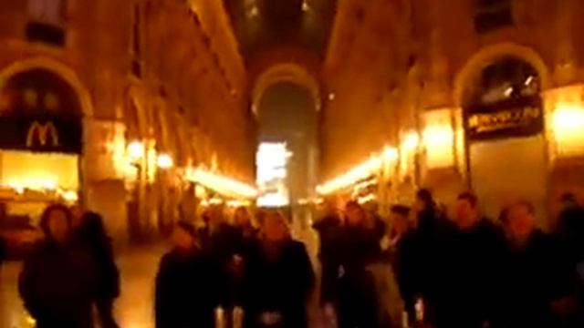 Old Spirit Gospel Singers Milano Flash Mob - Ride The Chariot смотреть онлайн