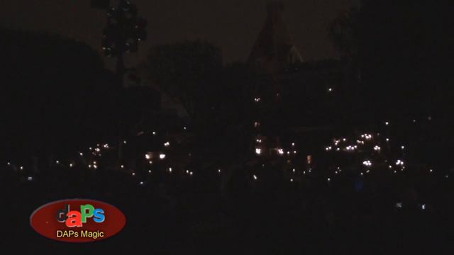 1. Candlelight Processional 2010 - Disneyland Resort - Tom Skerritt смотреть онлайн