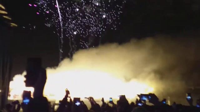 Baja Mali Knindza - Pevaj Srbijo смотреть онлайн