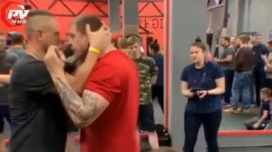 ДОМА ТАК БУДЕШЬ С ЖЕНОЙ! Александр Емельяненко отвесил леща ученику на Мастер Классе