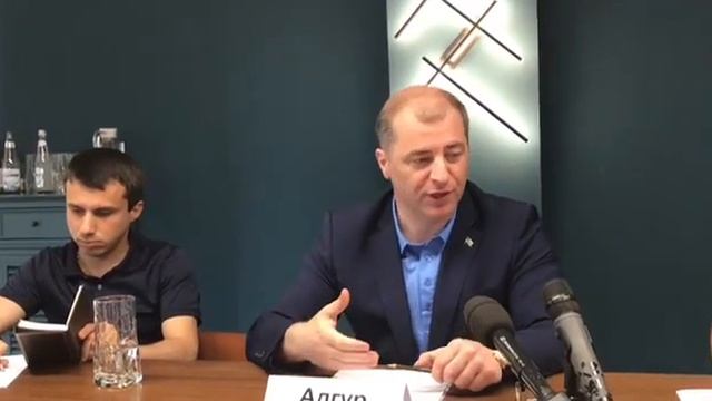 Выступление Адгура Ардзинба на круглом столе «Текущий кризис в экономике – пути выхода»